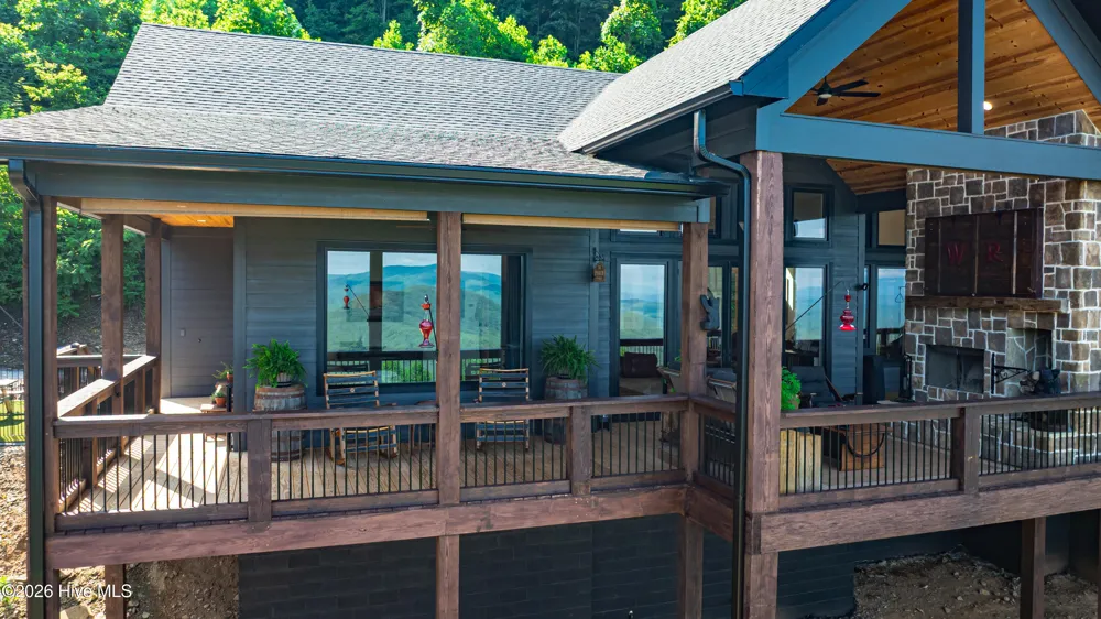 100 Little Den Lane Murphy, NC 28906