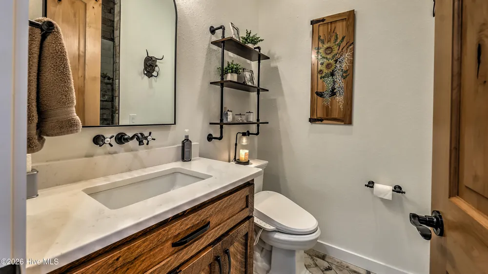 100 Little Den Lane Murphy, NC 28906