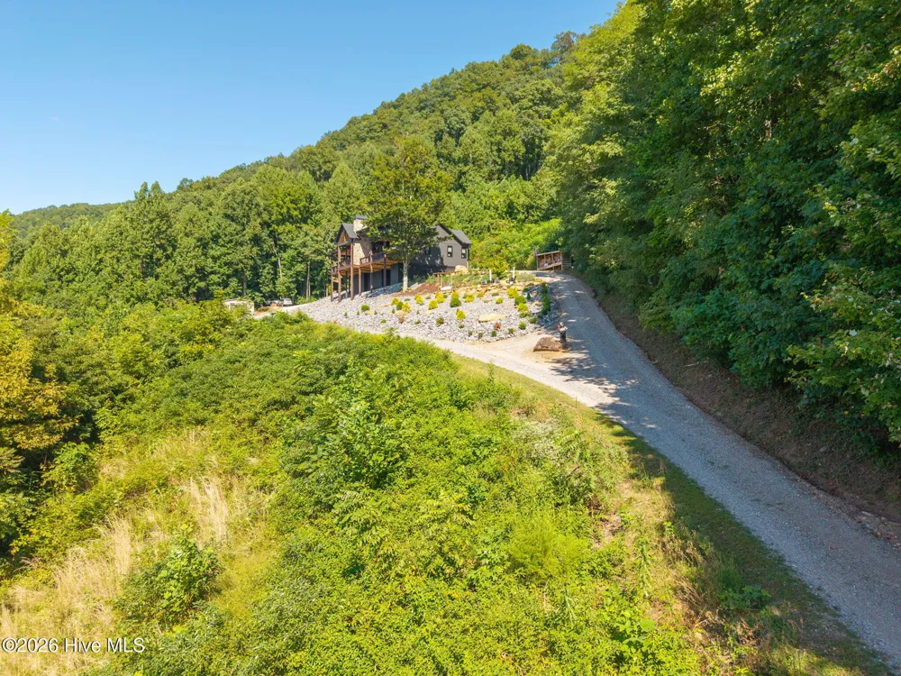 100 Little Den Lane Murphy, NC 28906