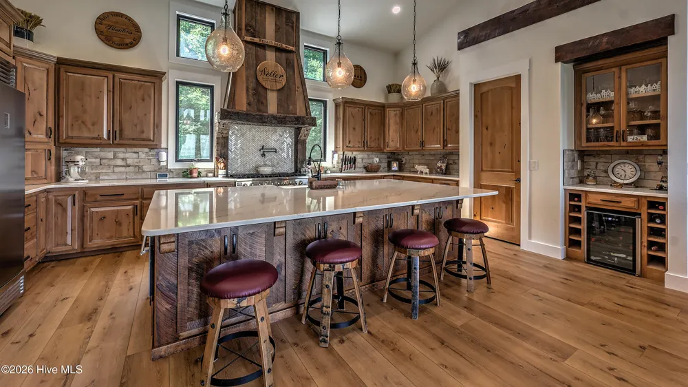 100 Little Den Lane Murphy, NC 28906