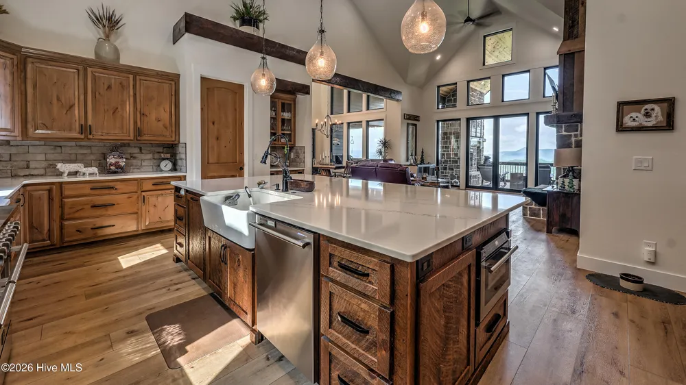 100 Little Den Lane Murphy, NC 28906
