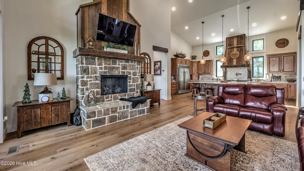 100 Little Den Lane Murphy, NC 28906