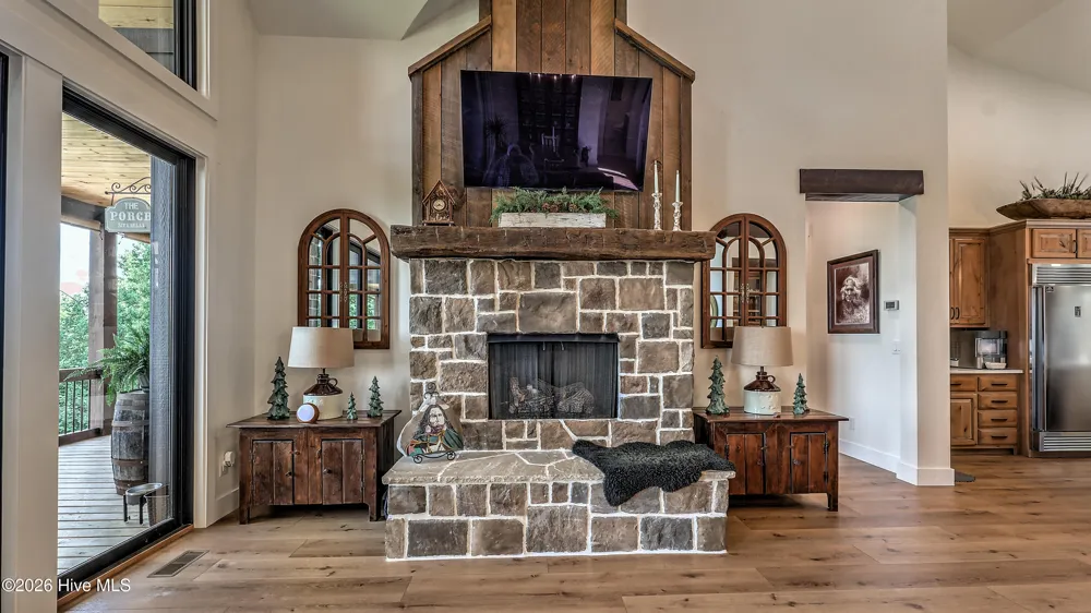 100 Little Den Lane Murphy, NC 28906