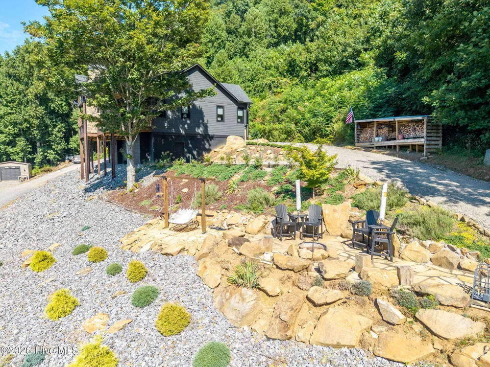 100 Little Den Lane Murphy, NC 28906