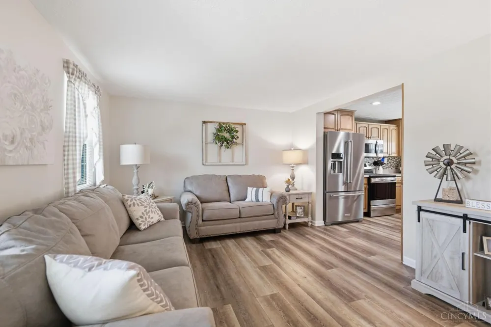 4977 Francisview Drive Delhi, OH 45238