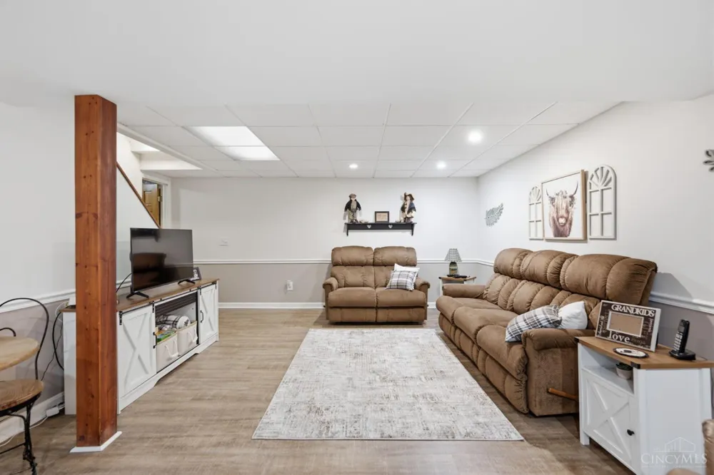 4977 Francisview Drive Delhi, OH 45238
