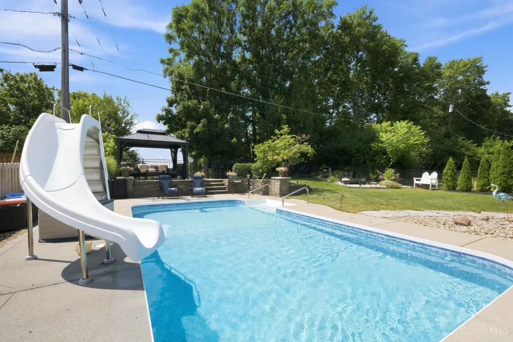 4977 Francisview Drive Delhi, OH 45238
