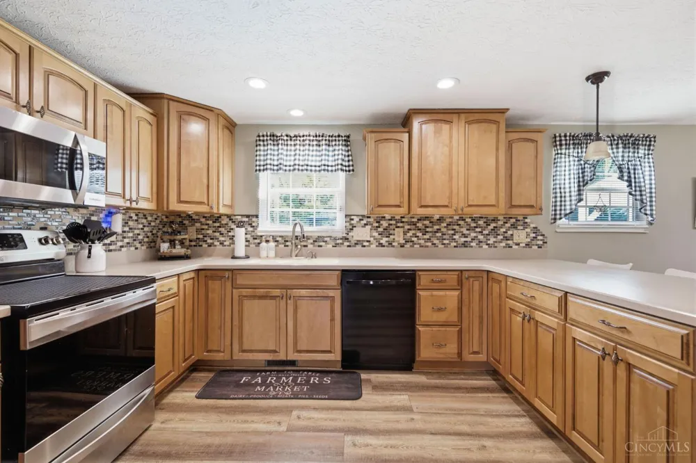 4977 Francisview Drive Delhi, OH 45238