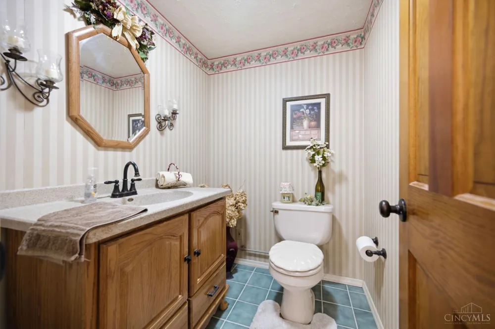 4977 Francisview Drive Delhi, OH 45238