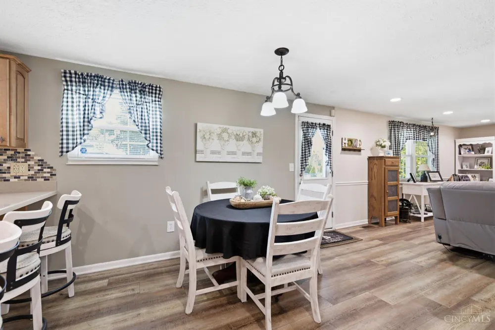 4977 Francisview Drive Delhi, OH 45238