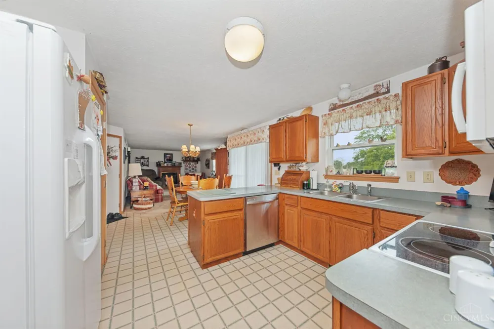 6365 St Rt 505 Lewis, OH 45121