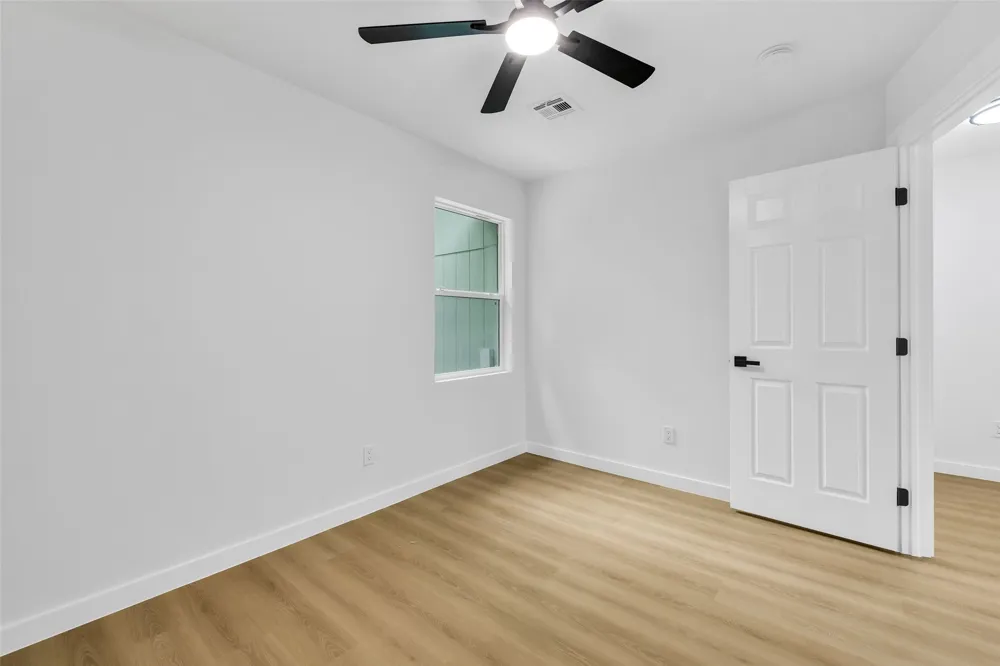 1532 Kingston Place Tulsa, OK 74115