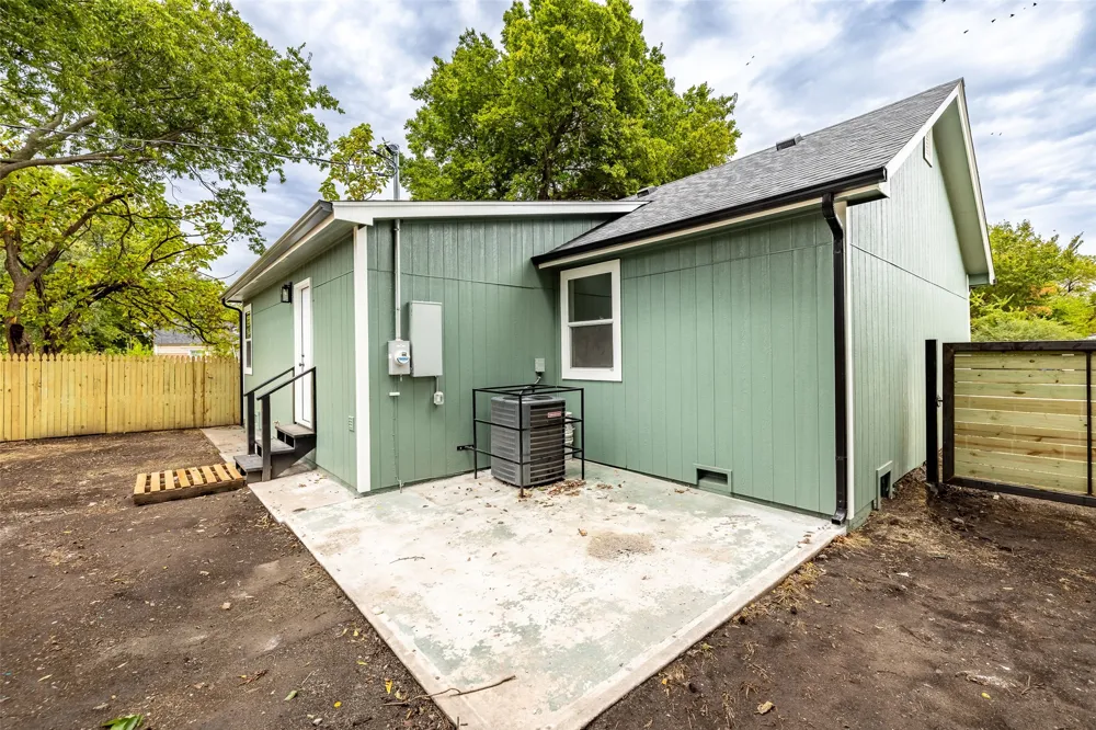 1532 Kingston Place Tulsa, OK 74115