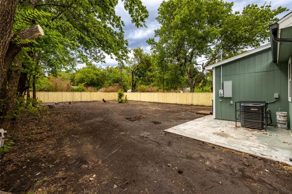 1532 Kingston Place Tulsa, OK 74115