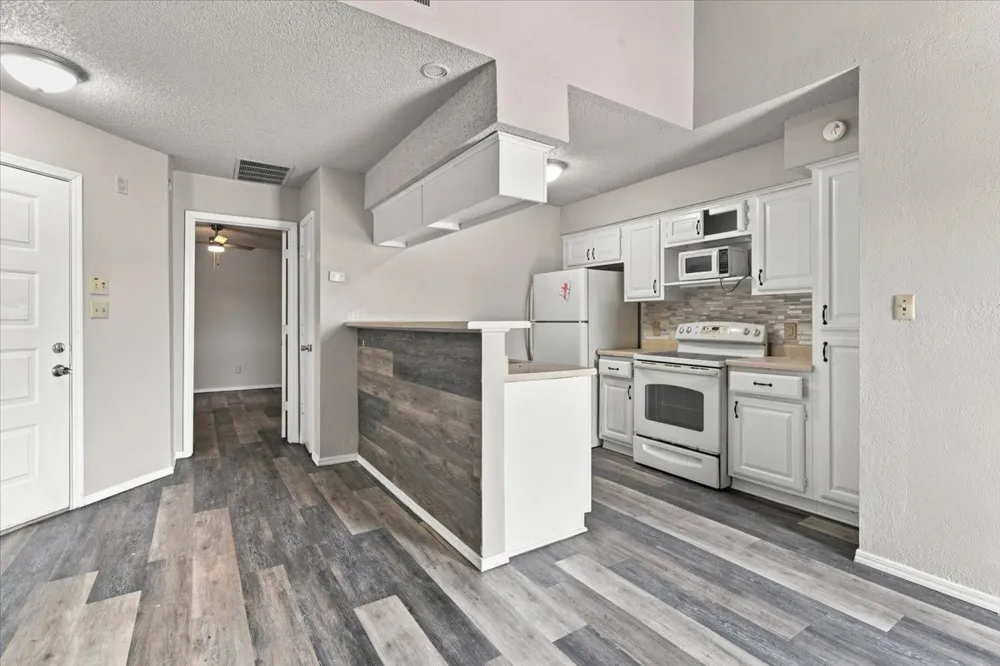 6737 S Peoria Avenue ##A213 Tulsa, OK 74136
