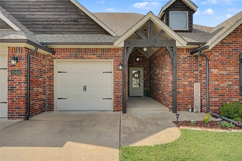 10414 S 230th EastAvenue S Broken Arrow, OK 74014