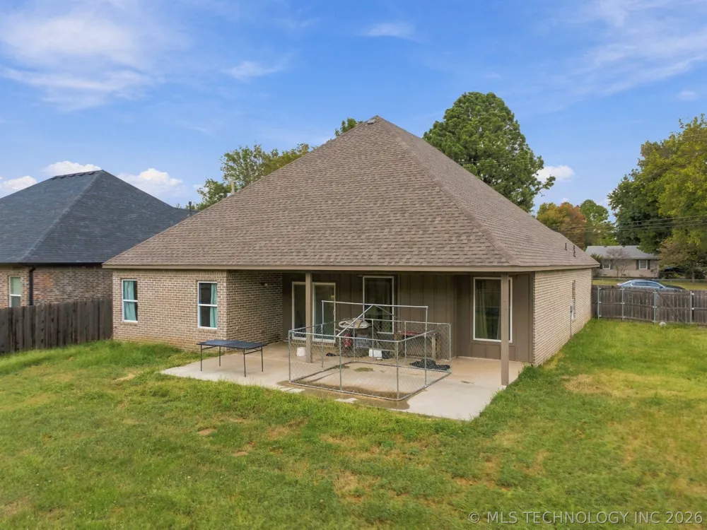 135 E Boston Street Broken Arrow, OK 74012