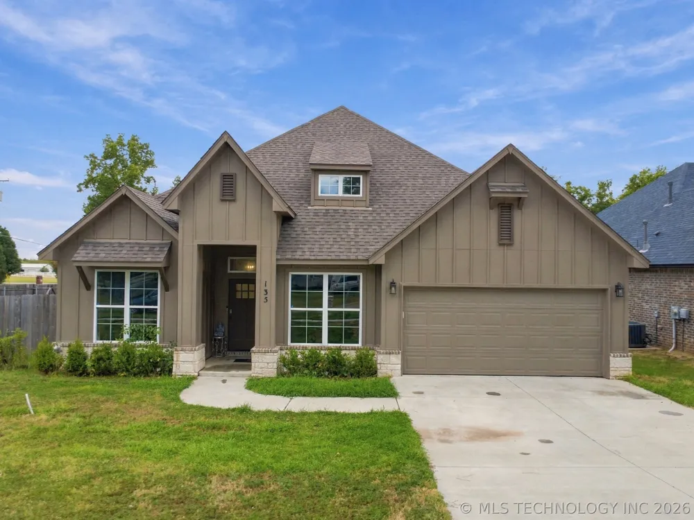 135 E Boston Street Broken Arrow, OK 74012