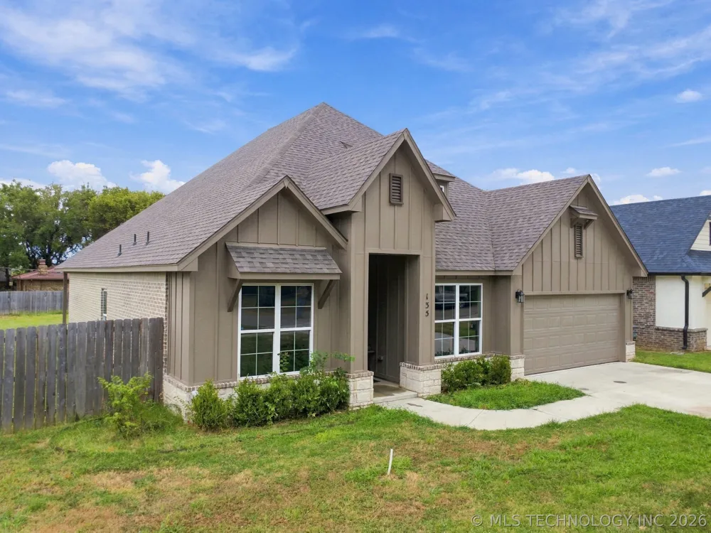 135 E Boston Street Broken Arrow, OK 74012