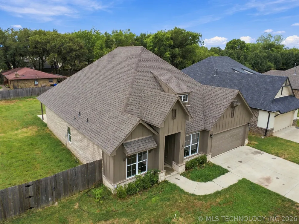 135 E Boston Street Broken Arrow, OK 74012