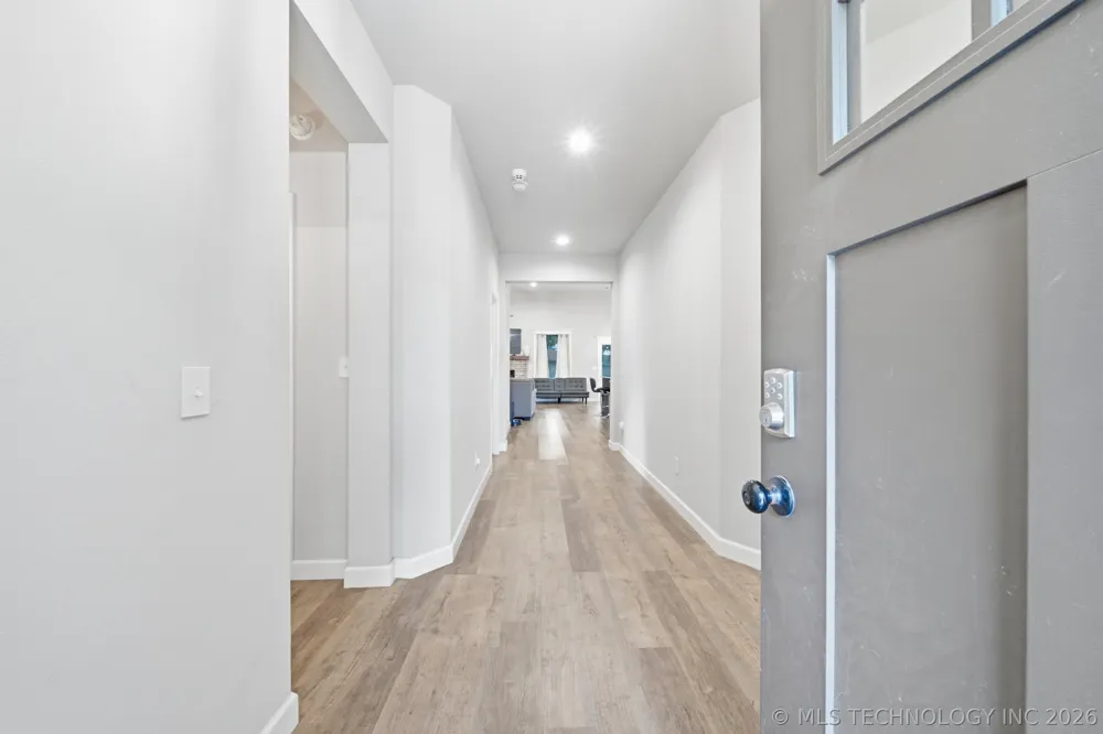135 E Boston Street Broken Arrow, OK 74012