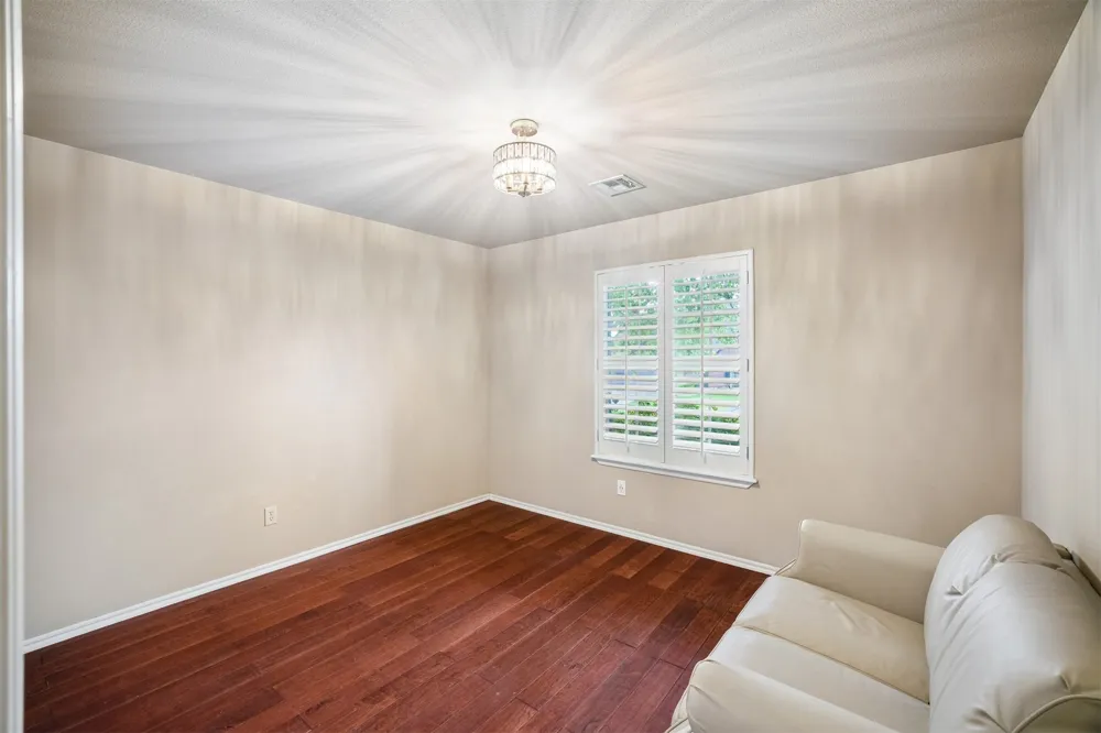 208 E 126th Street S Jenks, OK 74037