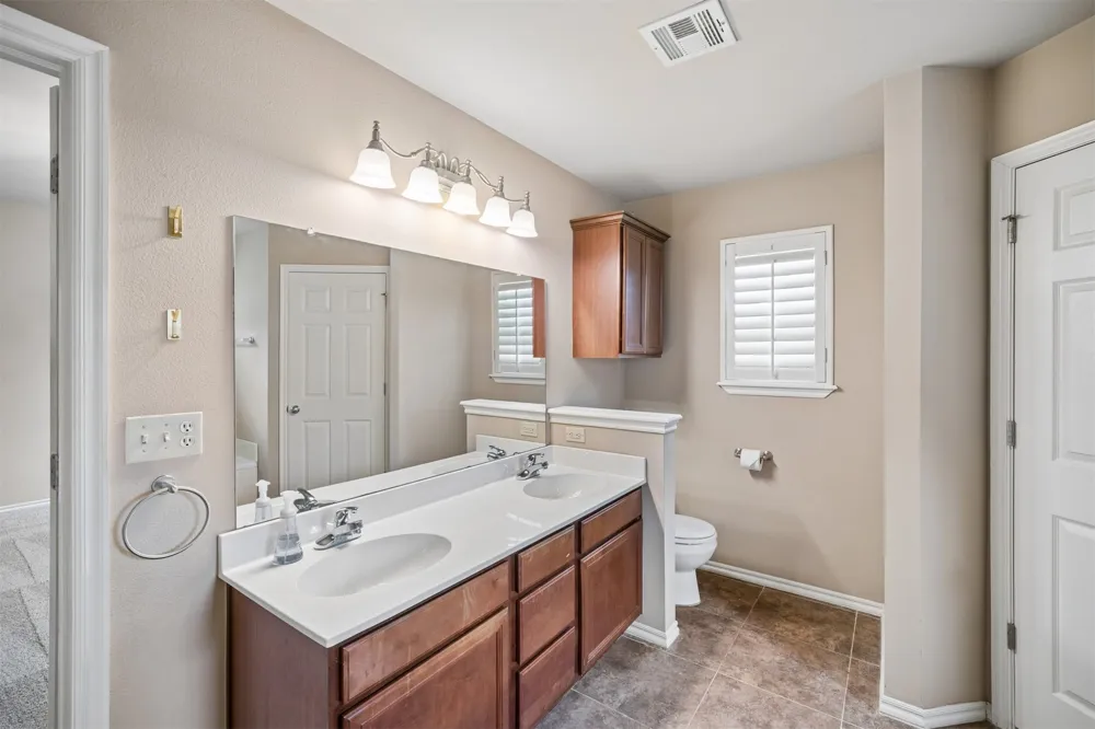 208 E 126th Street S Jenks, OK 74037