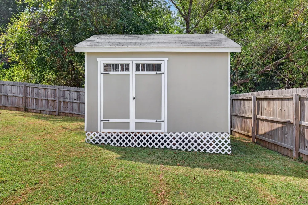 2833 Russet Ridge Dr Clarksville, TN 37040