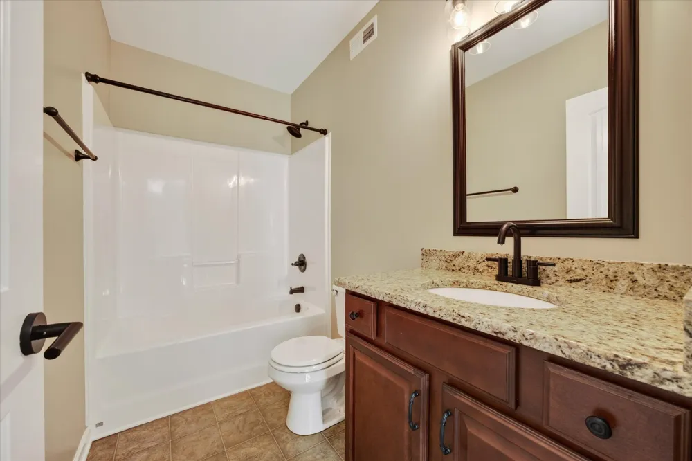 2833 Russet Ridge Dr Clarksville, TN 37040