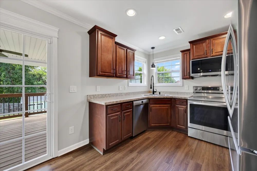2833 Russet Ridge Dr Clarksville, TN 37040