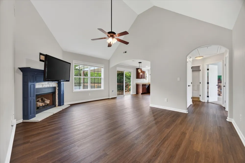 2833 Russet Ridge Dr Clarksville, TN 37040