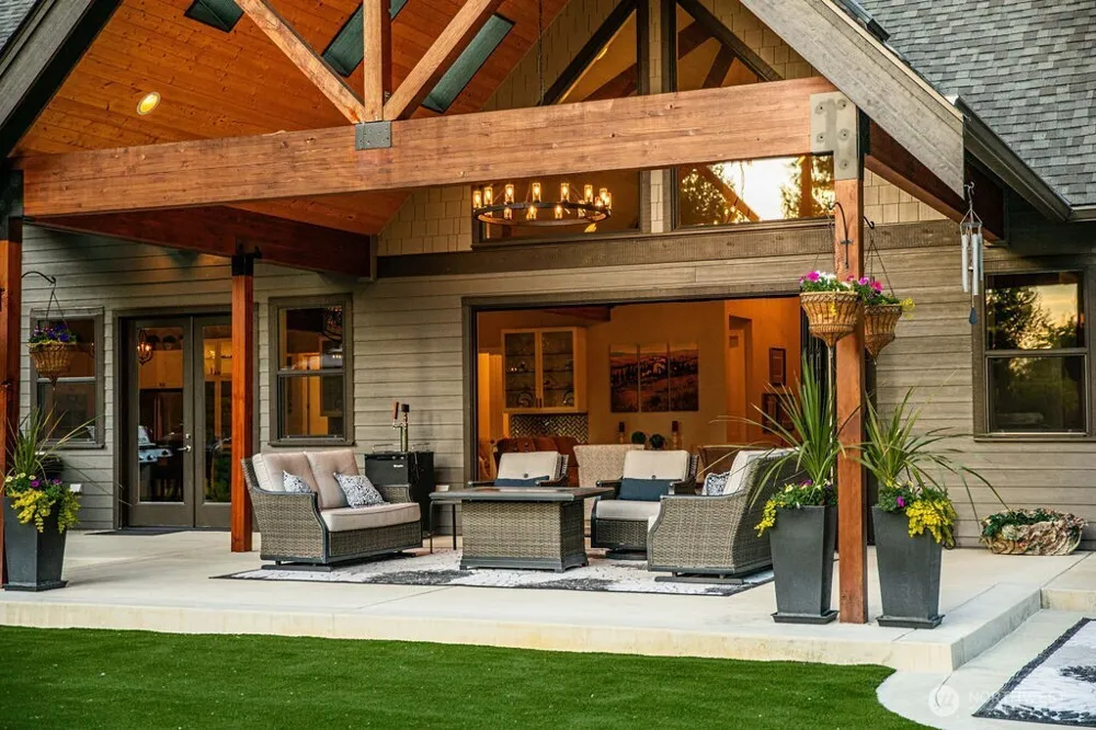 1820 145th Avenue SE Snohomish, WA 98290