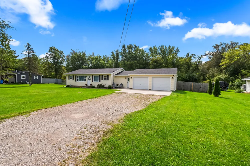 109 Boadway Street Spring Arbor Township, MI 49283