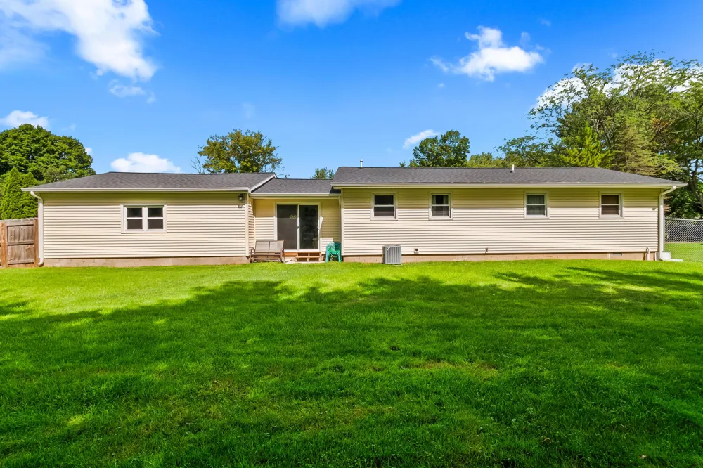 109 Boadway Street Spring Arbor Township, MI 49283