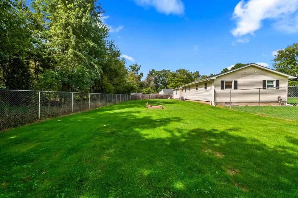 109 Boadway Street Spring Arbor Township, MI 49283