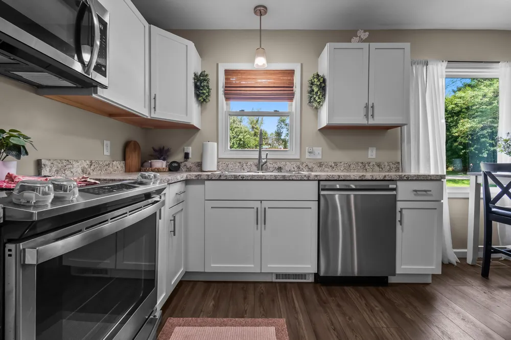 109 Boadway Street Spring Arbor Township, MI 49283