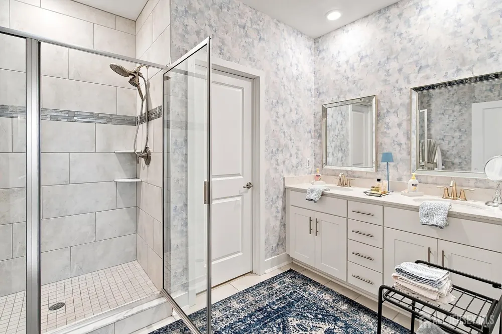 83 Starlight Drive Monroe, NJ 08831