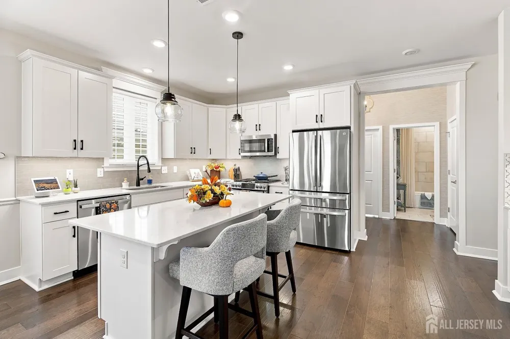 83 Starlight Drive Monroe, NJ 08831