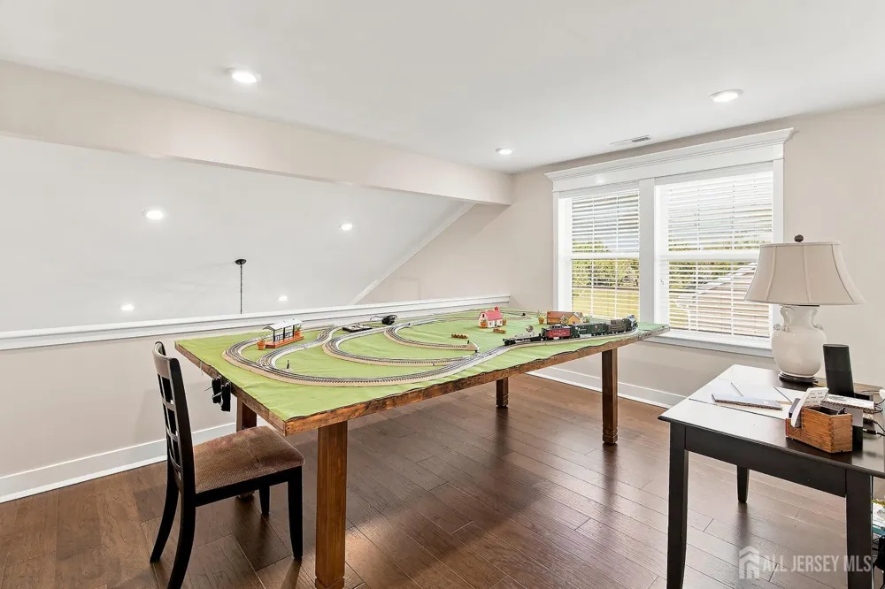 83 Starlight Drive Monroe, NJ 08831