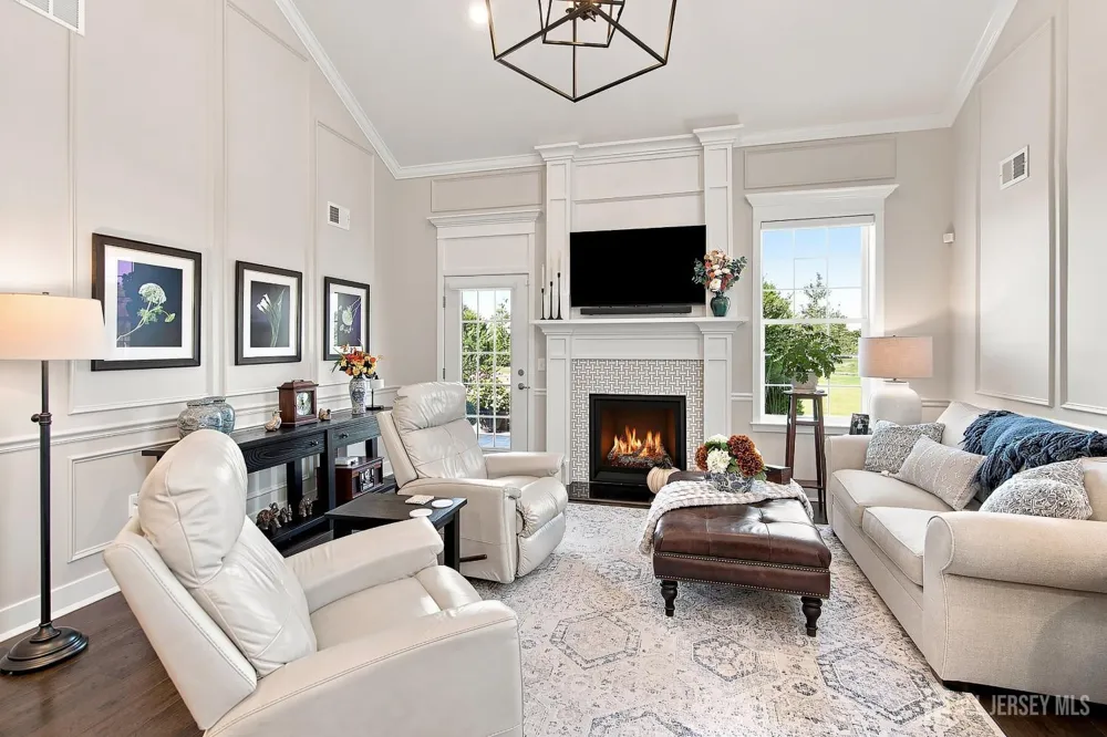 83 Starlight Drive Monroe, NJ 08831