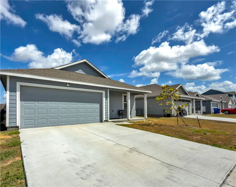 9230 Scottish Oak Street Corpus Christi, TX 78410