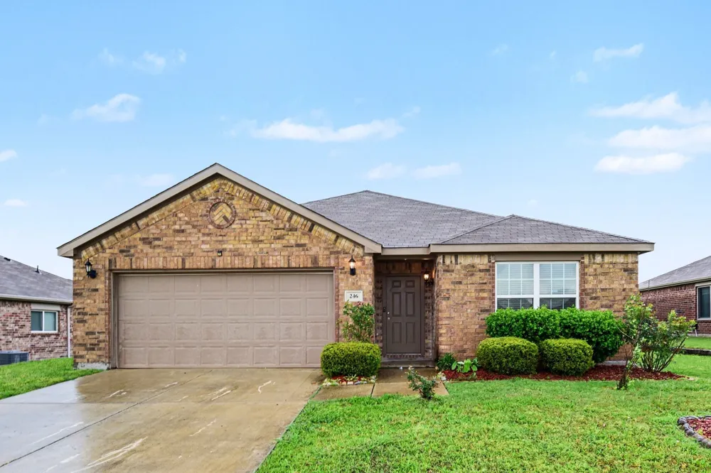 246 Willow Creek Lane Terrell, TX 75160