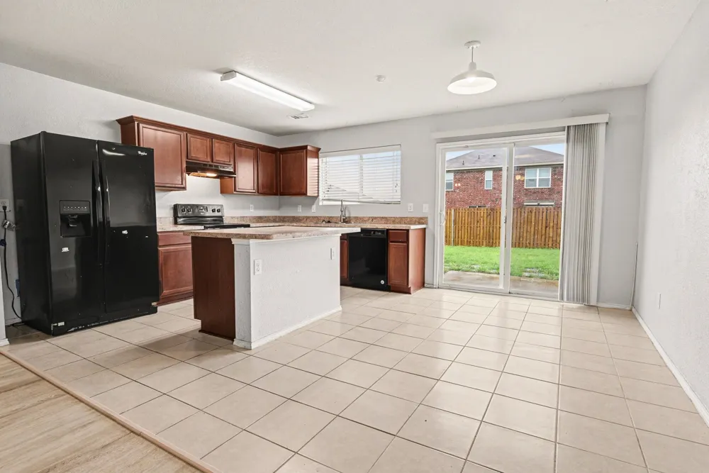 246 Willow Creek Lane Terrell, TX 75160