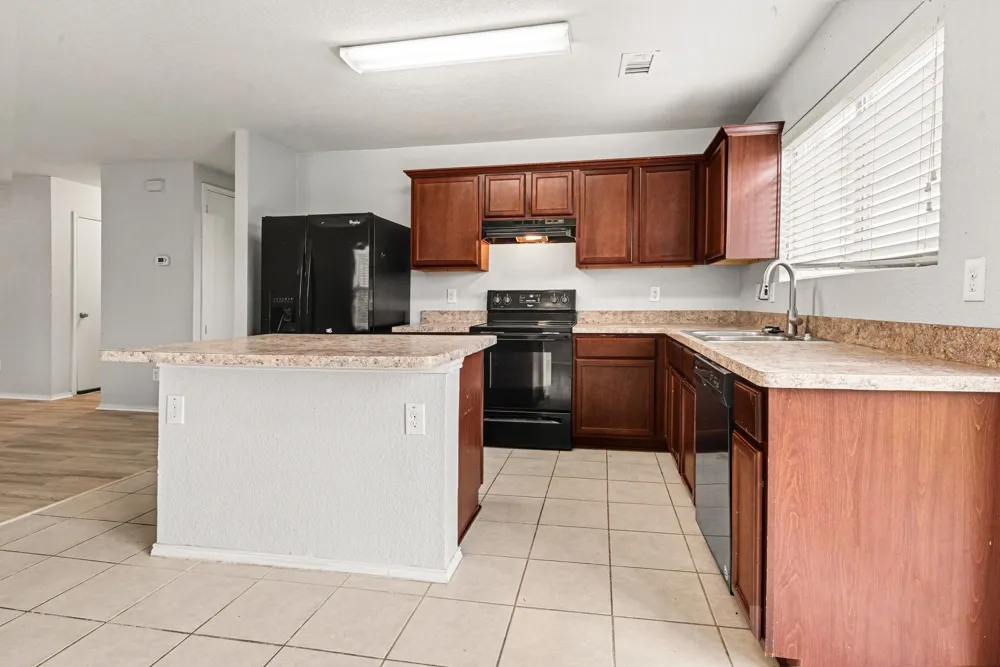 246 Willow Creek Lane Terrell, TX 75160