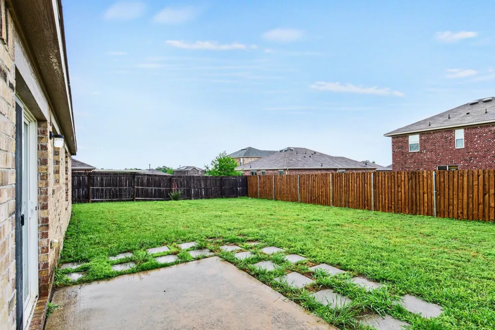 246 Willow Creek Lane Terrell, TX 75160