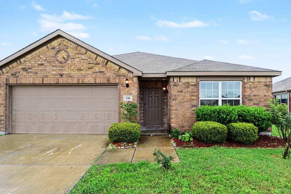 246 Willow Creek Lane Terrell, TX 75160