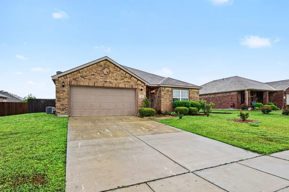 246 Willow Creek Lane Terrell, TX 75160