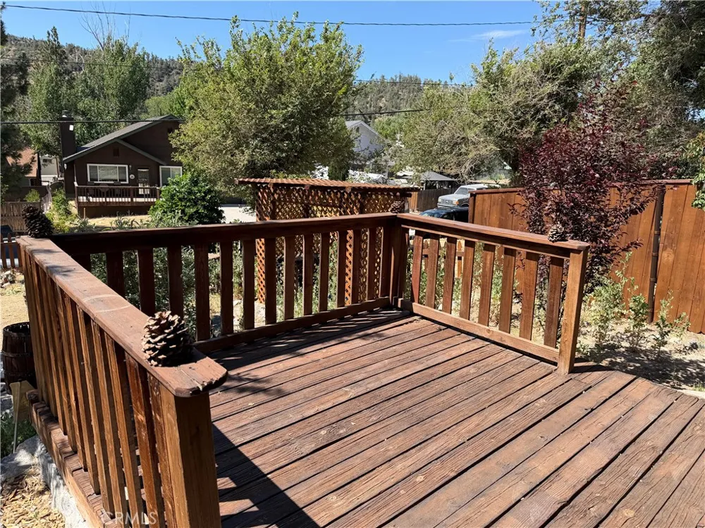 6505 Ivins Frazier Park, CA 93225