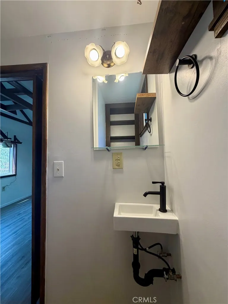 6505 Ivins Frazier Park, CA 93225