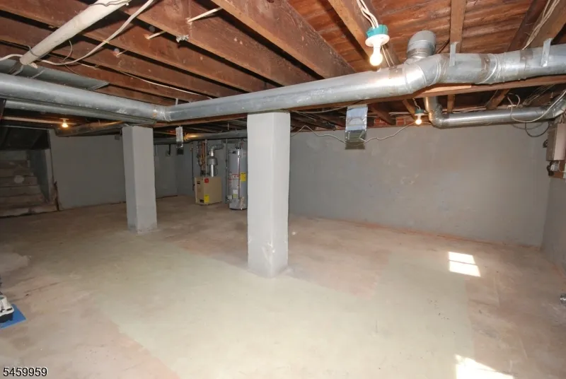 23 Lagrange Street Raritan, NJ 08869